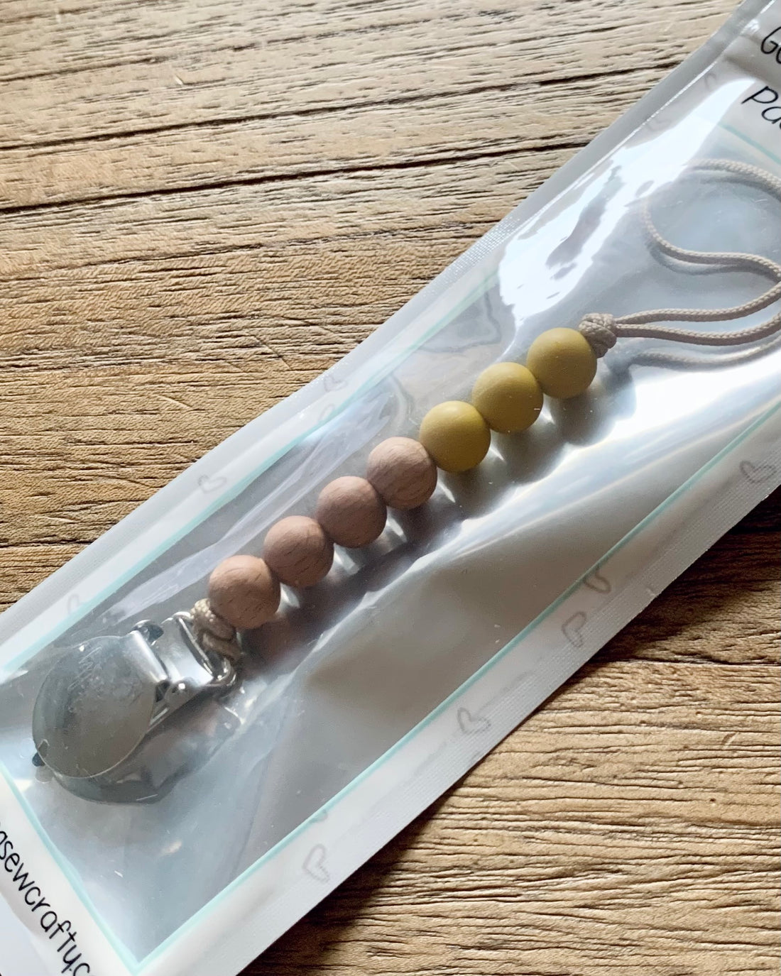 Mustard + Wood Clip